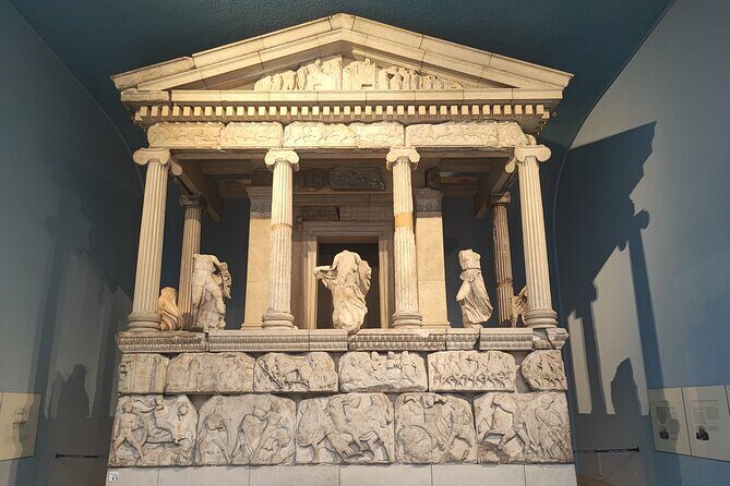 British Museum Private Tour: Ancient Daemons and Timeless Beauty - Price and value: $203.65 per group, and when it feels worth it