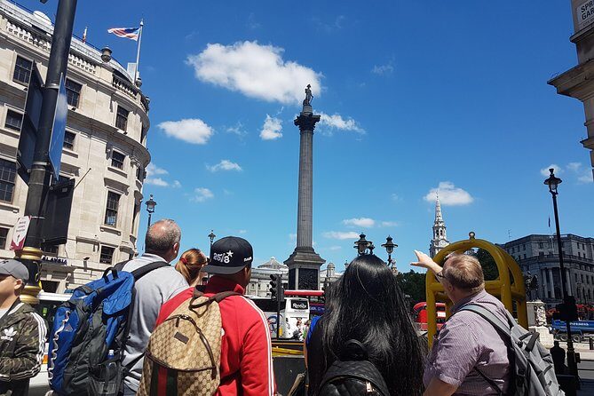 British Royalty Walking Tour & Visit the Tower of London - Whitehall and Horse Guards Parade: photos, arches, and close-up landmarks