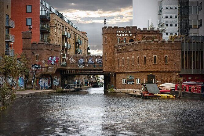 Britpop Camden: A Self-Guided Audio Tour in London - The Camden music-pub circuit: the Mixer and Last Chance Saloon