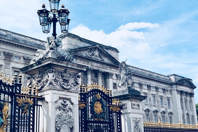 Buckingham Palace, St James Palace & Tea at Kensington Palace - The Mall, St James’s Palace, and Clarence House: Royal Sites You Can Appreciate Without Buying Tickets
