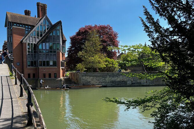 Cambridge Self Guided Walking Tour - Archaeology, anthropology, and the Whipple Museum’s science tools