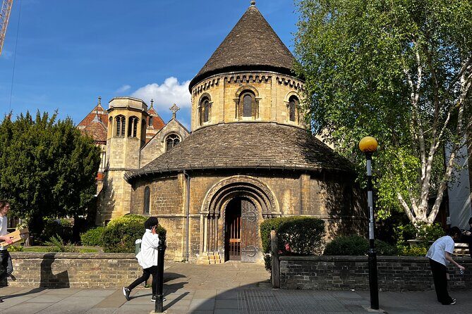 Cambridge Self Guided Walking Tour - River Cam detours: Scudamore’s punting history and iconic bridges