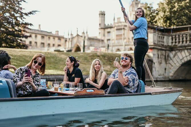 Cambridge - Shared Punting Tour - Food, Drinks, and Weather: How to Plan What You Carry