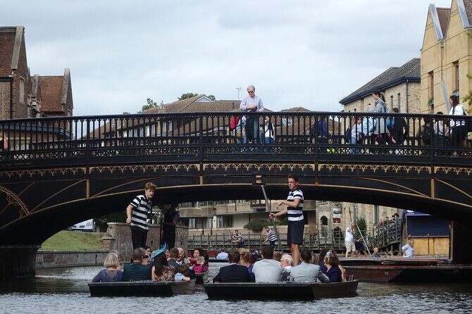 Cambridge University Colleges Guided Punting Tour - Pink Floyd’s music origin, a historic pub, and the first bridge