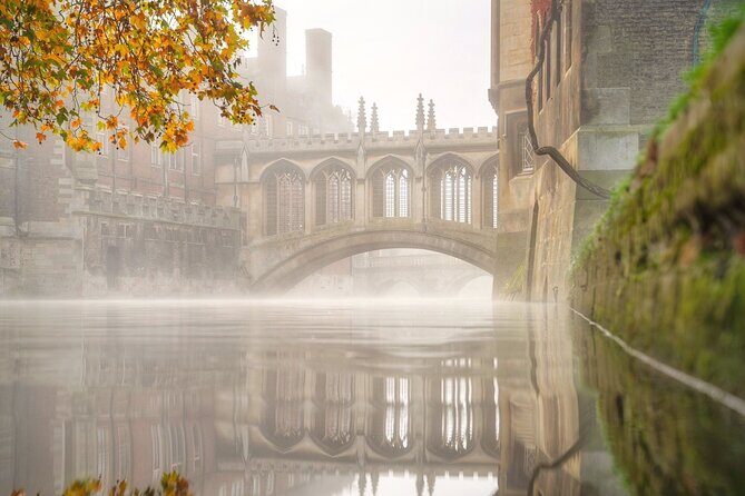 Cambridge University Ghost Tour by Alumni™ - Peterhouse: the oldest college and the big modern mystery