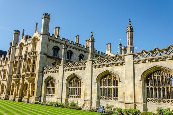 Cambridge Walking & Punting Tour by Alumni™ King’s College Option - Key points at a glance