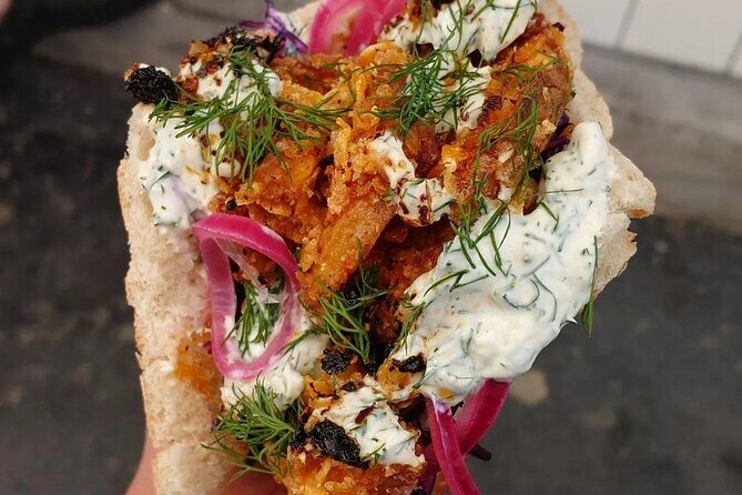 Camden Market & Southbank Cycle Food Tour - Inside the lunch stops: how the tasting rhythm feels