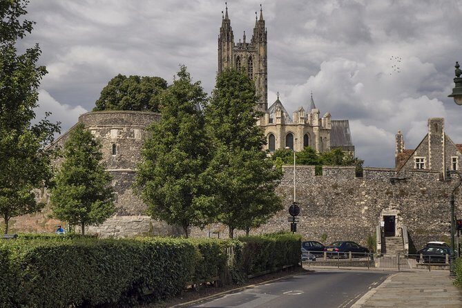 Canterbury Cathedral, Leeds Castle and Dover Castle Private Tour - Dover Castle: The Key to England (and the Tunnels Beneath)