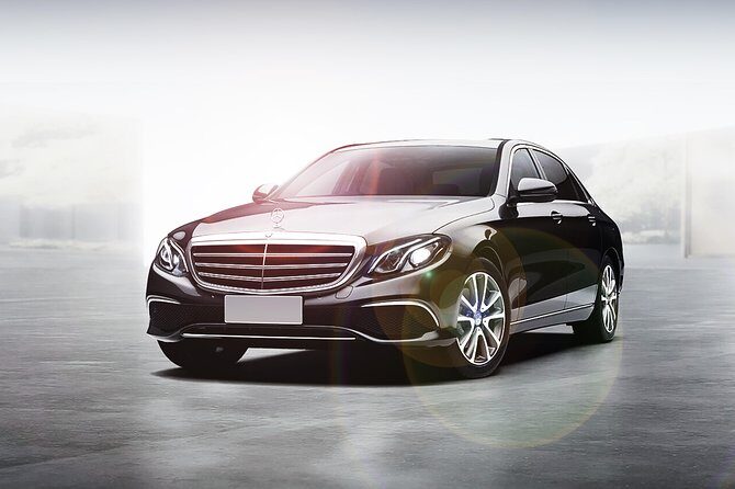 Central London to Southampton Cruise Port Private transfers - In the Car: comfort, safety, and luggage fit that you must verify