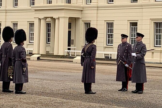 Changing of the Guard at Buckingham Palace Experience - Price and Value: Is $29.11 Worth It in London?