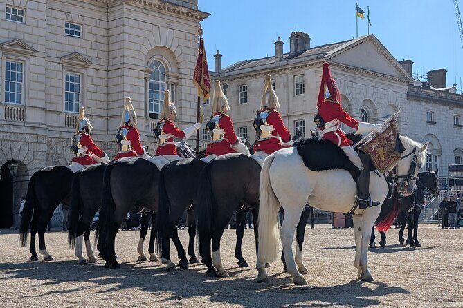 Changing of the Guard Guided Walking Tour & Westminster Landmarks - Key highlights at a glance
