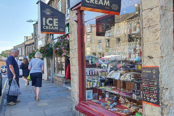 CHESTER: Yorkshire Adventure - Sightseeing Day Trip Tour - Wensleydale Creamery: your built-in food plan for a no-meals day