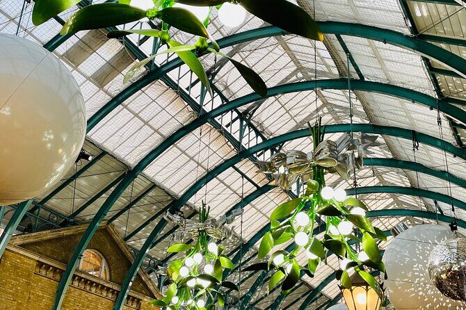 Christmas Lights and Markets Guided Walking Tour with Mulled Wine - When to Book and Who Should Choose This Tour