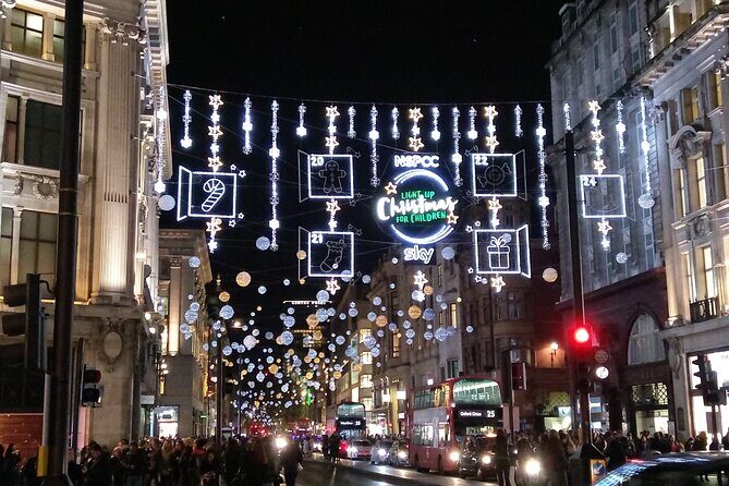 Christmas Lights Open-Top Bus Tour - Starting at Green Park: a meeting point with quick access