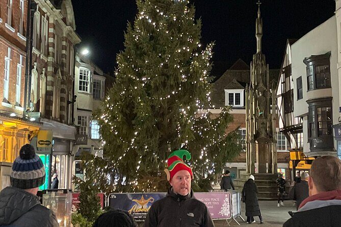 Christmas Mulled Wine Walk of Winchester - First time in Winchester? Start with this Christmas lights route