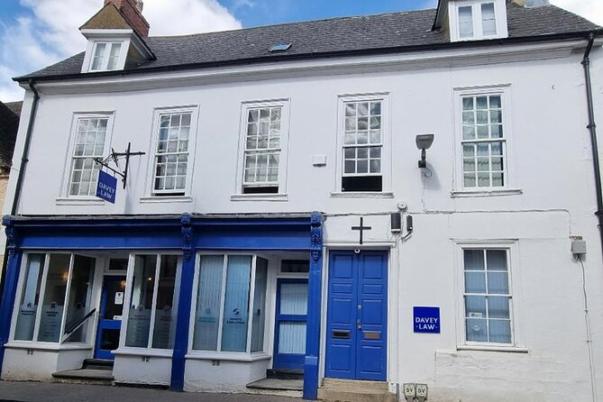 Cirencester’s Tall Tales and Hidden History: A Self-Guided Audio Tour - Practical tips: what to pack and who this suits best