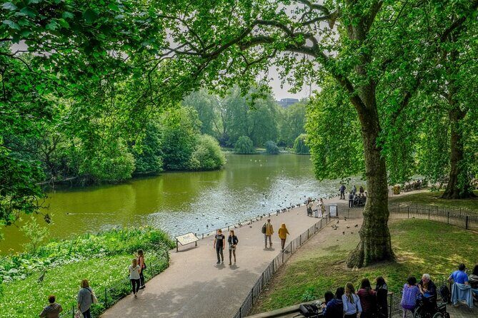 City Hike London (with Borough Market Lunchbreak) - Why This Waterloo to Tower Bridge Walk Works for First-Timers