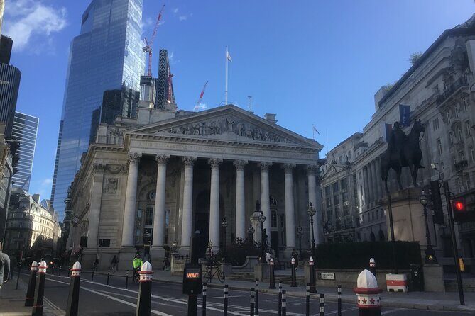 City of London Walking Tour - Guildhall to Mansion House: Power, Administration, and the City’s Present-Day Role