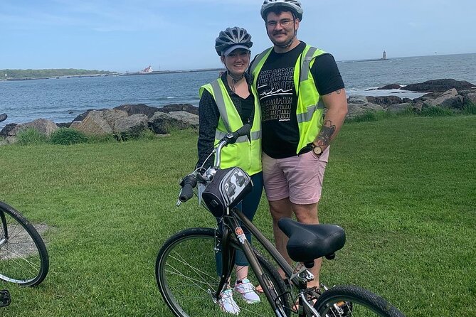 City Of Portsmouth Historic Bike Tour: Historic Sites + Landmarks - Strawbery Banke: how one argument about the past changed what survived