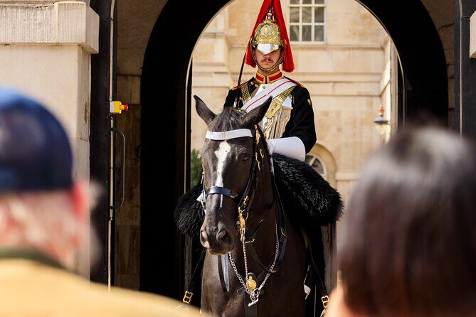 Classic London Tour with Westminster Abbey, Skip the Ticket Line - From The Ritz Start to Westminster Focus