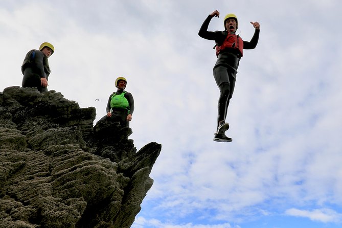 Coasteering - Meeting Point At Quiksilver Surf School: Making It Easy To Start