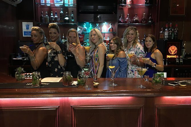 Cocktail Classes in Bristol, England - Who this Bristol cocktail class suits best