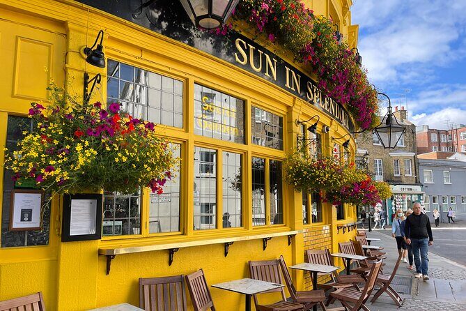 Colourful Photo Tour at Notting Hill - Why a 90-Minute Notting Hill Photo Tour Works