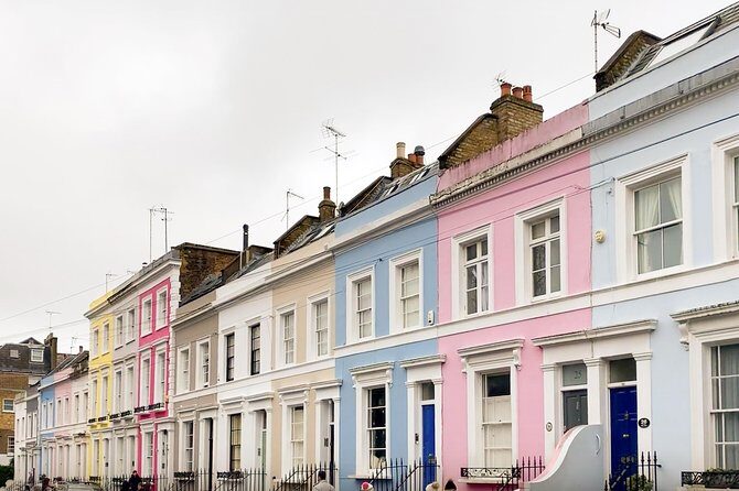 Colourful Photo Tour at Notting Hill - The Pace, the Warm Drink Stop, and Finishing Back at the Start