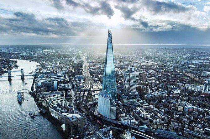 Combi Ticket: Westminster Walking Tour, River Cruise & The Shard - Where the tour starts (and why The Ritz matters)