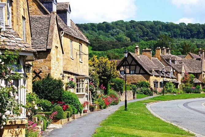 Cotswolds Countryside Tour by Coach: Villages, Views, and Lunch - Price and what $177.13 really covers