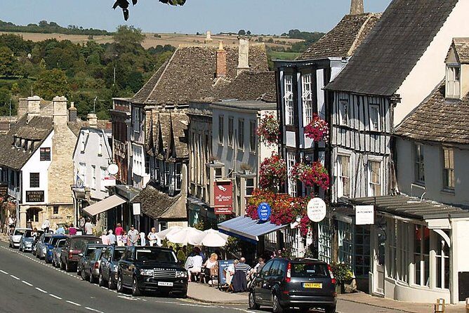 Cotswolds Day Trip from London with Optional Village Lunch - Bibury: weavers’ cottages, River Coln views, and the iconic Arlington Row shot