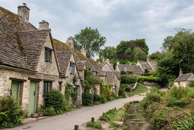 Cotswolds Private Tour from Southampton - Mercedes E350 Comfort, Wi‑Fi, and Room for Bags