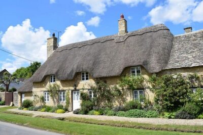 Cotswolds Villages Full-Day Small-Group Tour from Oxford - Burford: the Gateway feeling and a church you’ll want to linger near