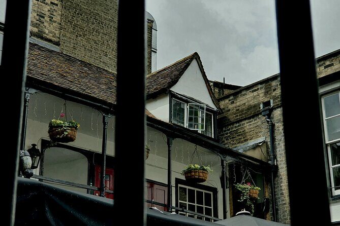 Creepy Cambridge - Cambridge's Most Entertaining Ghost Walk - Price and Value: Is $27.71 a Good Deal?