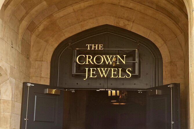Crown Jewels Royal Secrets Scandals and Tower of London Tour - Crown Jewels, battlements, and the Beefeaters photo moment