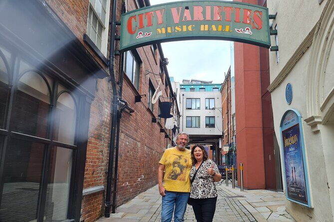 Daily Leeds City Walking Tour (10:30am) - Leeds Art Gallery and the Henry Moore connection