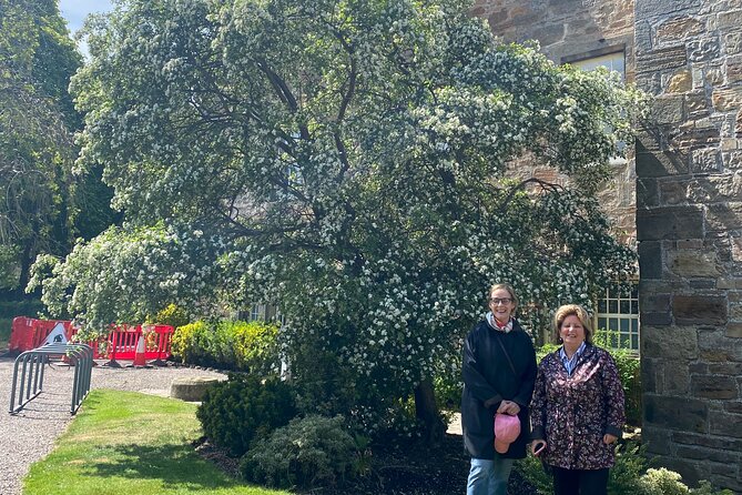 Daily Stratford Upon Avon Town Walking Tour with Local Guide - Henley Street and the Town Hall: the town’s everyday power