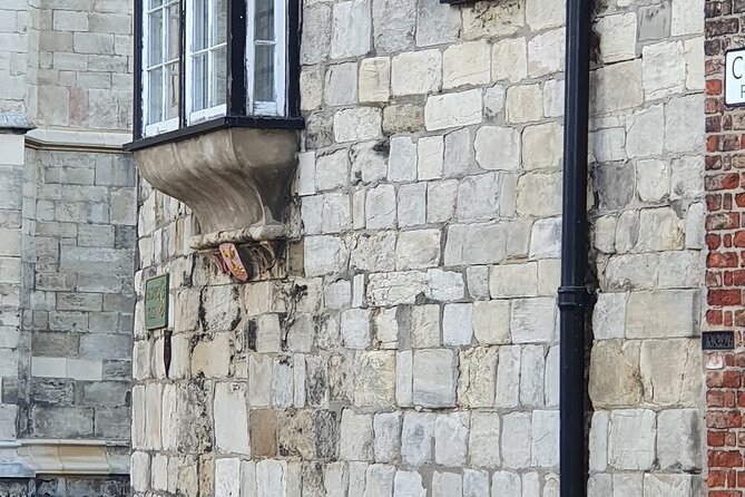 Dark Tales of York. Private ghost tours. - Weather, Shoes, and How to Plan Your Night