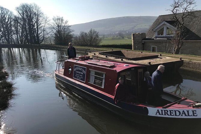 Day Boat Hire - Inside the Day Boat: What the “Luxury” Setup Really Means