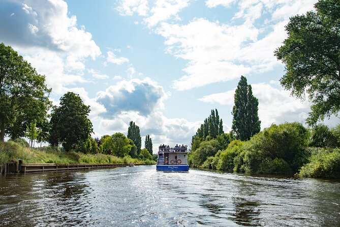 Daytime Sightseeing Boat Cruise in York - Meeting point and timing: how to avoid the most common stress