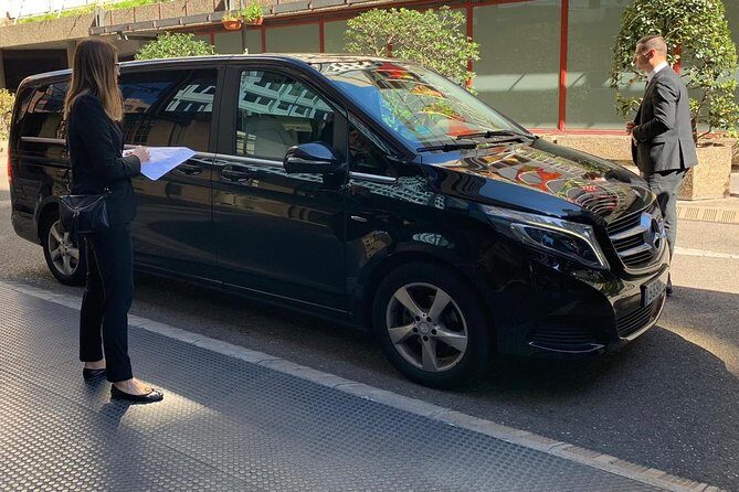Departure from Central London to Heathrow Airport by Luxury Van - Entering Heathrow Mode: What This Transfer Really Feels Like