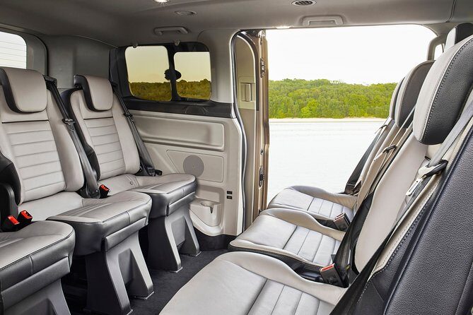 Departure from Central London to Heathrow Airport by Luxury Van - Mercedes Van Comfort: Why This Works for Groups and Big Bags