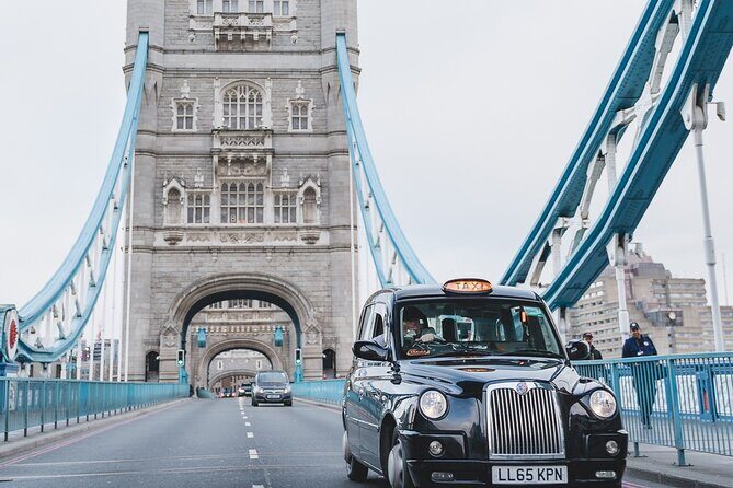 Discover London in a Panoramic Black Cab - How the guide shapes the experience (Antony is the example)