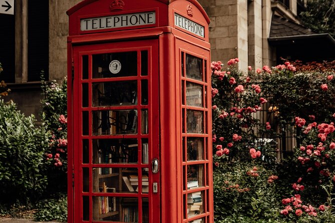 Discover London in Style with Your Private Blue Badge Tour Guide - St. Paul’s Across the River and Southwark Cathedral Close-Up Energy