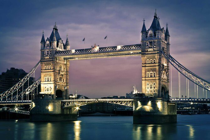 Discover London with your Executive Minivan Hire with Driver - Who this private minivan day fits best
