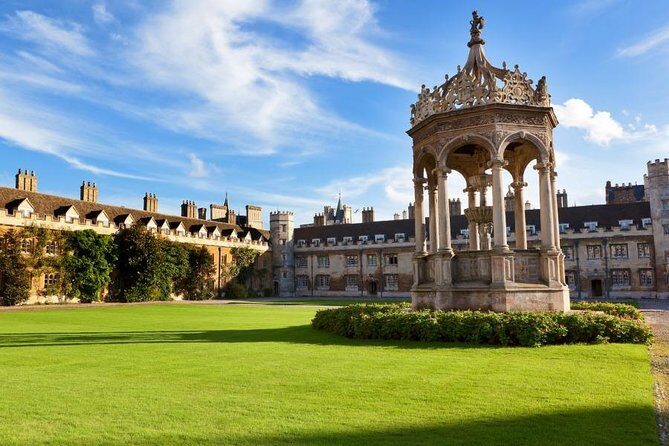 Discover Oxford and Cambridge with Guide from London by Coach - The Big Selling Point: Two Universities in One Day (Without Driving)