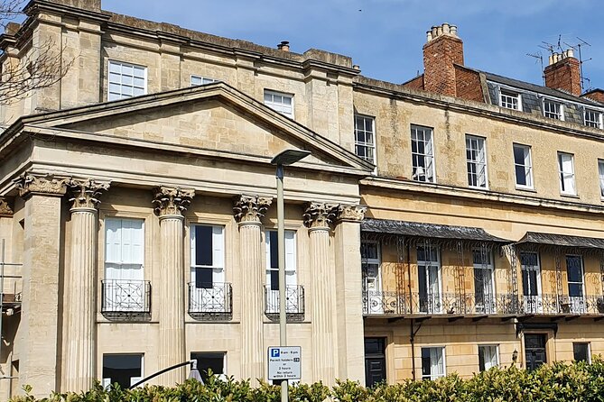 Discovering Cheltenham: A Self-Guided Audio Tour - Royal Crescent: the Georgian terrace you can actually walk by