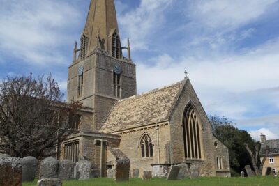Downton Abbey and Village Small Group Tour from London - Riding Through the Cotswolds Like Part of the Show