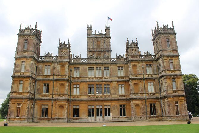 Downton Abbey Black Taxi Tour from London with Highclere Castle - Pacing and practicality: how to enjoy the whole day