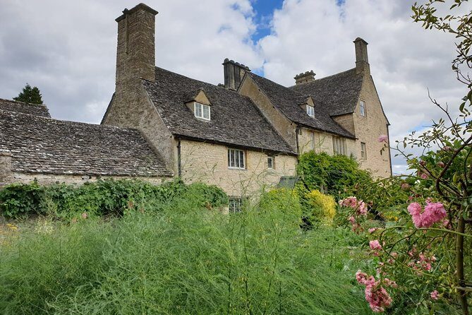 Downton Abbey Day In The Cotswolds Tour - Burford: Chocolate-Box Streets, Shopping Time, and More Downton Energy